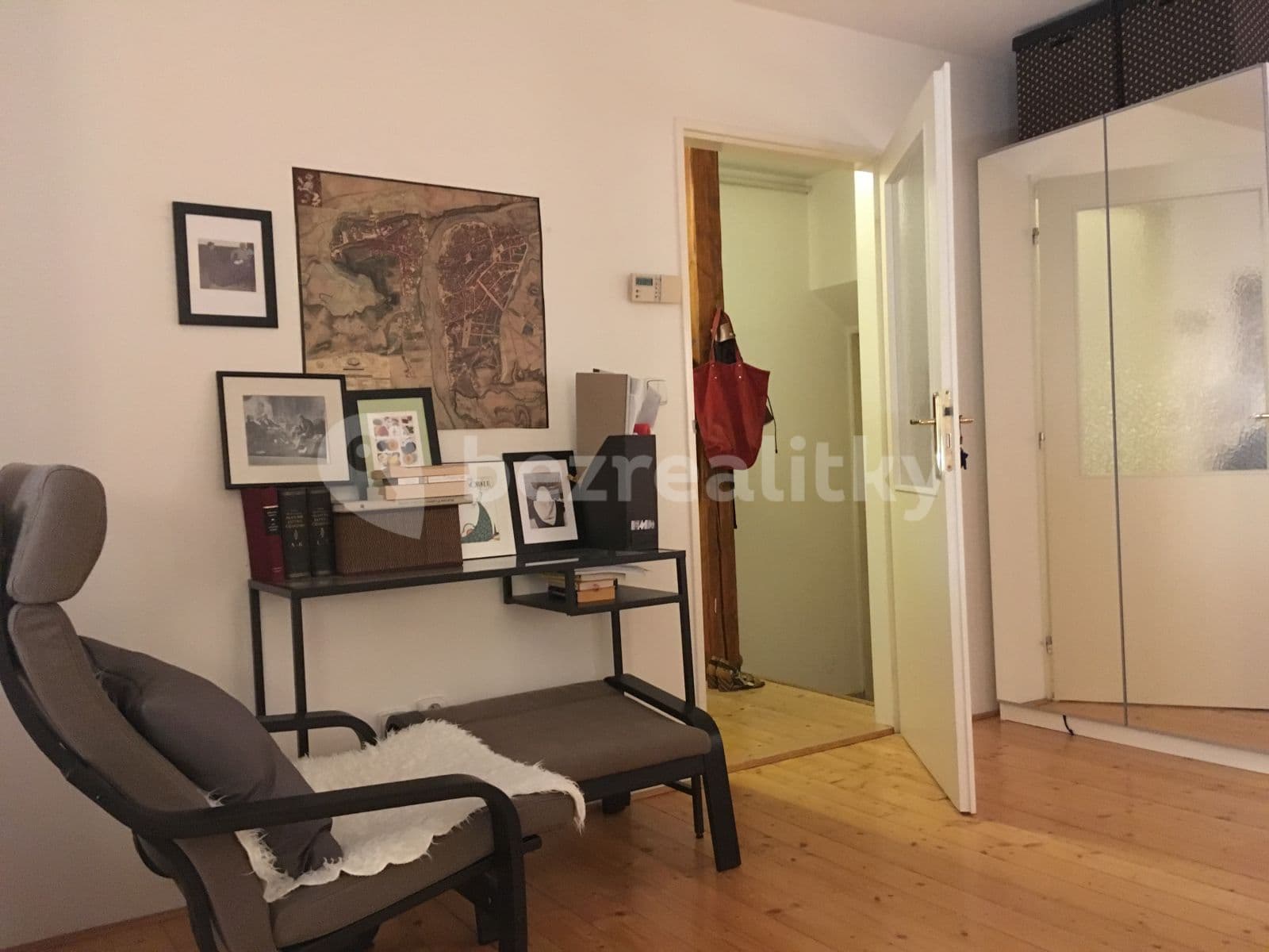 Small studio flat to rent, 35 m², U Havlíčkových sadů, Prague, Prague Small studio flat to rent, 35 m², U Havlíčkových sadů, Prague, Prague