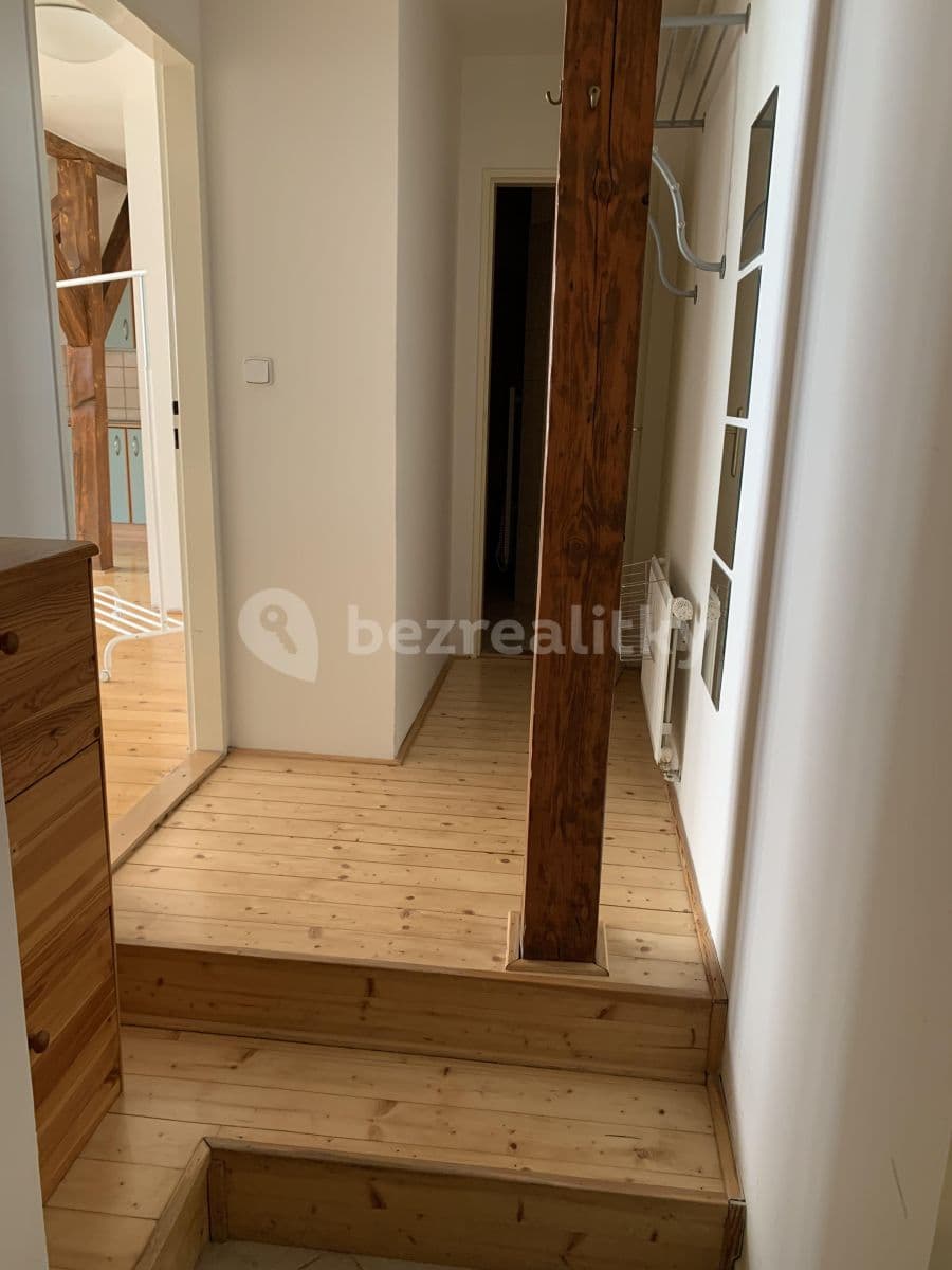 Small studio flat to rent, 35 m², U Havlíčkových sadů, Prague, Prague Small studio flat to rent, 35 m², U Havlíčkových sadů, Prague, Prague