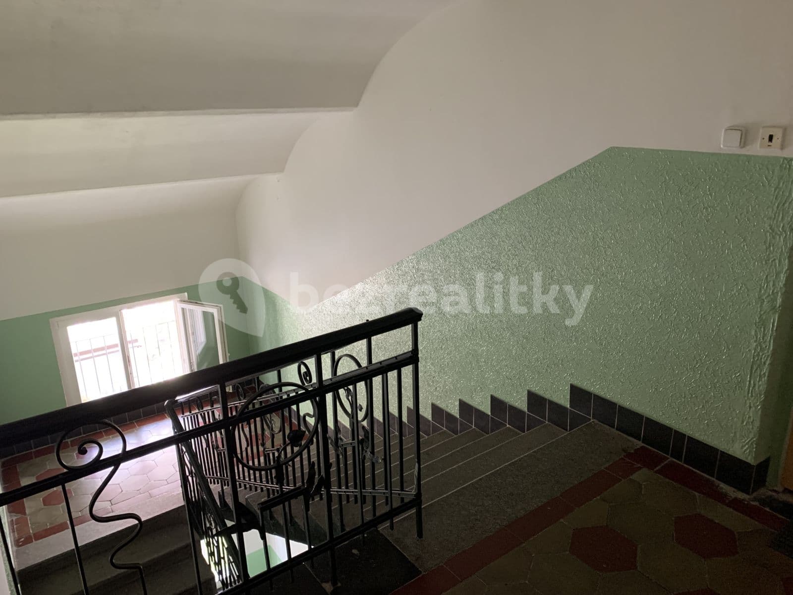 Small studio flat to rent, 35 m², U Havlíčkových sadů, Prague, Prague Small studio flat to rent, 35 m², U Havlíčkových sadů, Prague, Prague