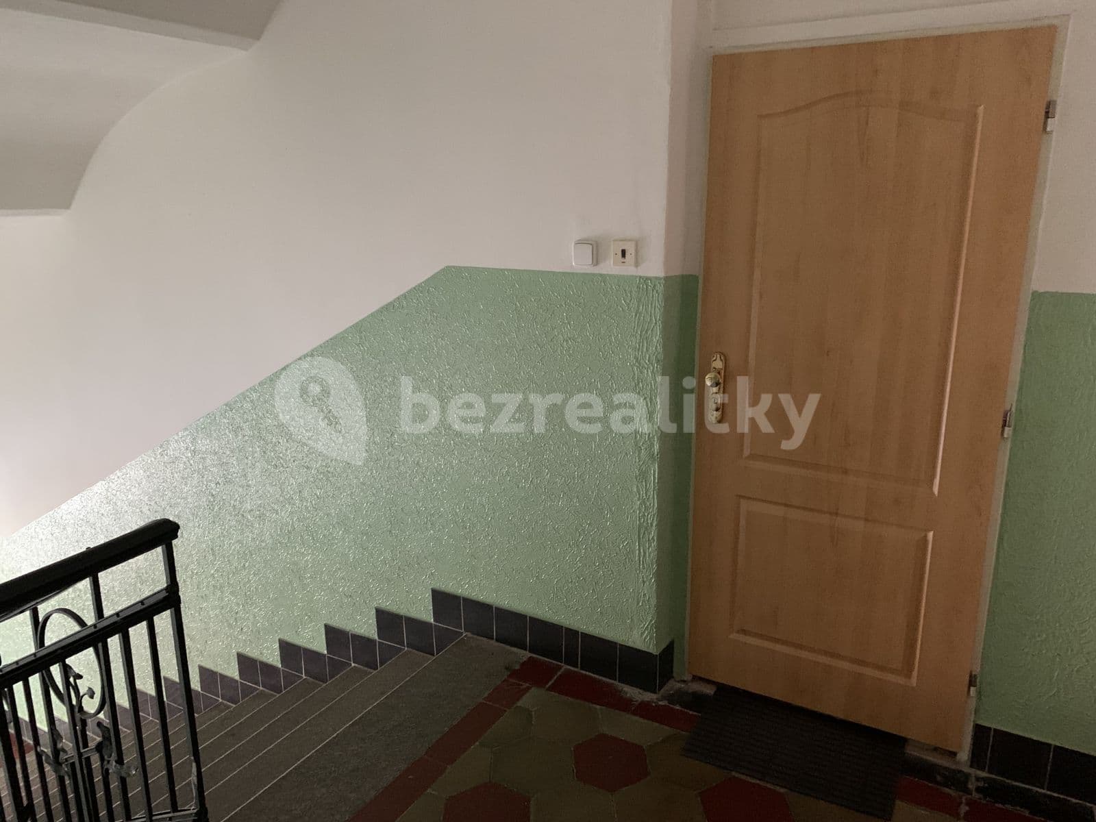 Small studio flat to rent, 35 m², U Havlíčkových sadů, Prague, Prague Small studio flat to rent, 35 m², U Havlíčkových sadů, Prague, Prague