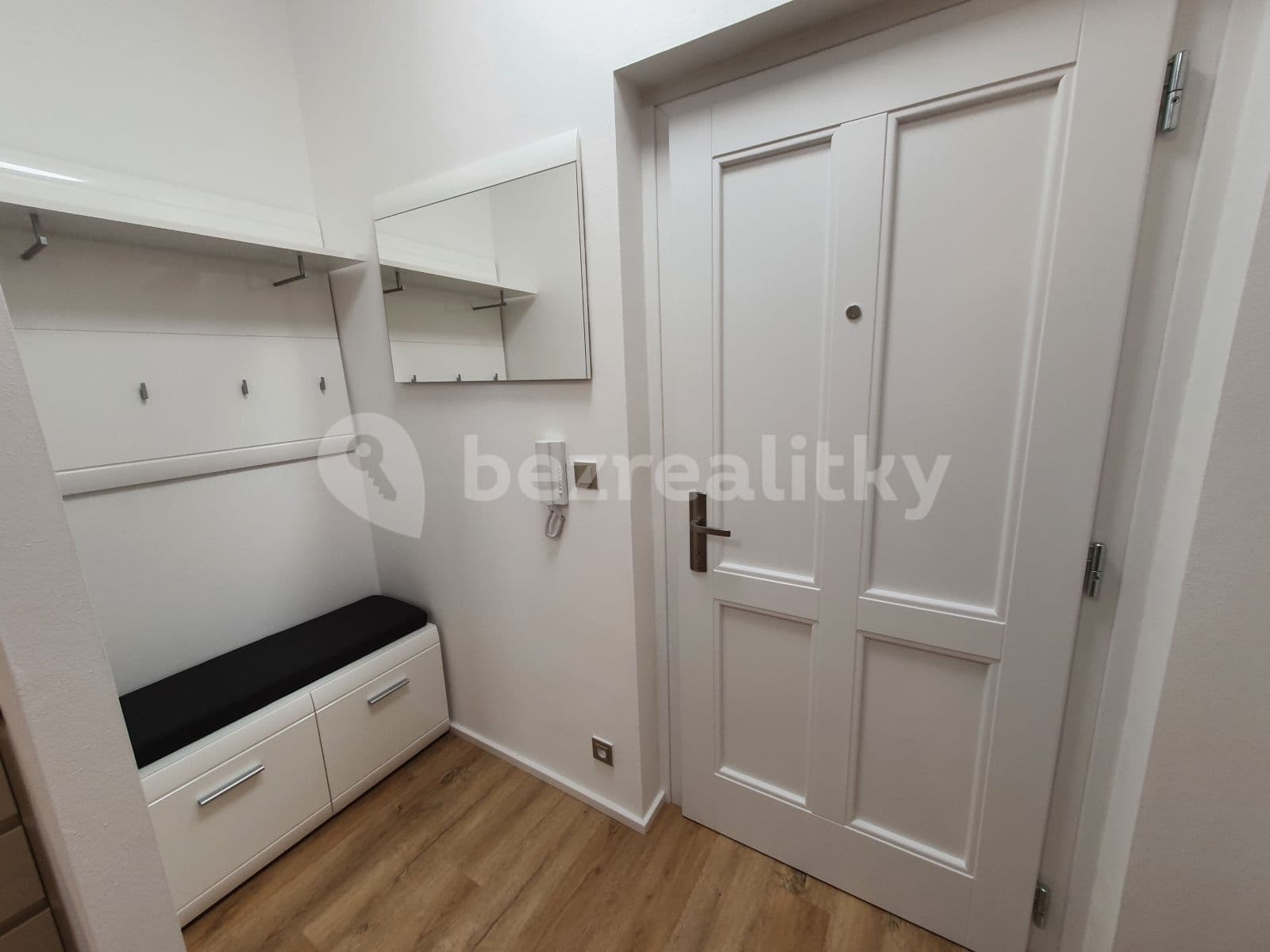 2 bedroom flat to rent, 62 m², Na Louži, Prague, Prague 2 bedroom flat to rent, 62 m², Na Louži, Prague, Prague
