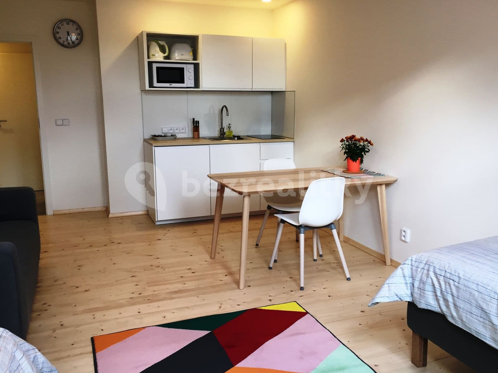 Studio flat to rent, 32 m², Dukelských hrdinů, Prague, Prague Studio flat to rent, 32 m², Dukelských hrdinů, Prague, Prague