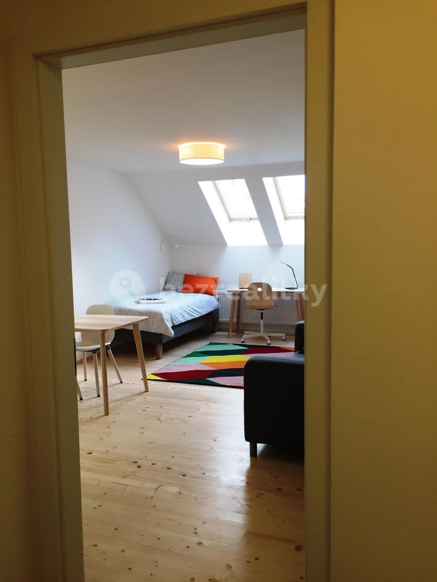 Studio flat to rent, 32 m², Dukelských hrdinů, Prague, Prague Studio flat to rent, 32 m², Dukelských hrdinů, Prague, Prague