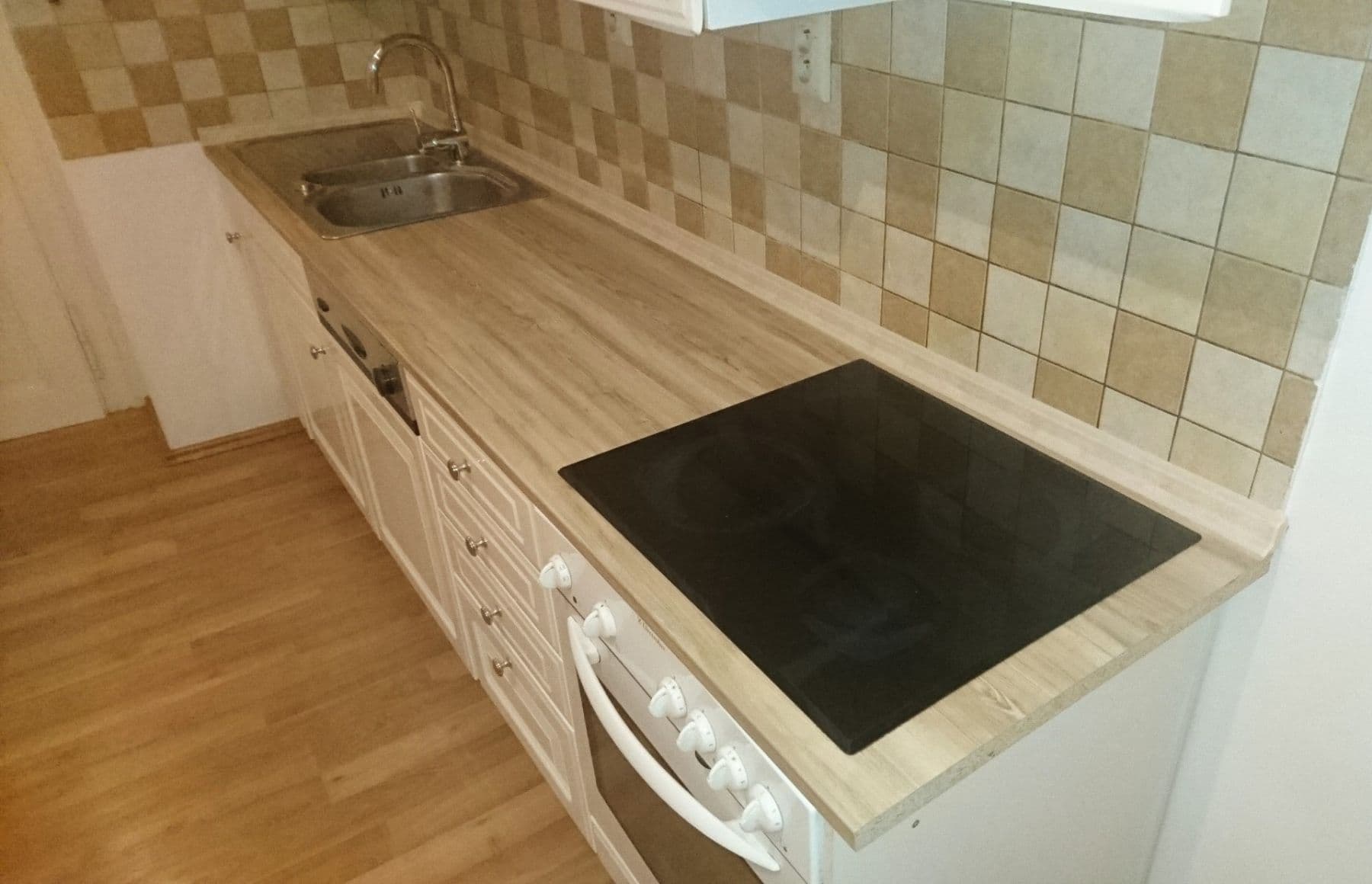 1 bedroom with open-plan kitchen flat to rent, 54 m², Táboritská, Prague, Prague 1 bedroom with open-plan kitchen flat to rent, 54 m², Táboritská, Prague, Prague