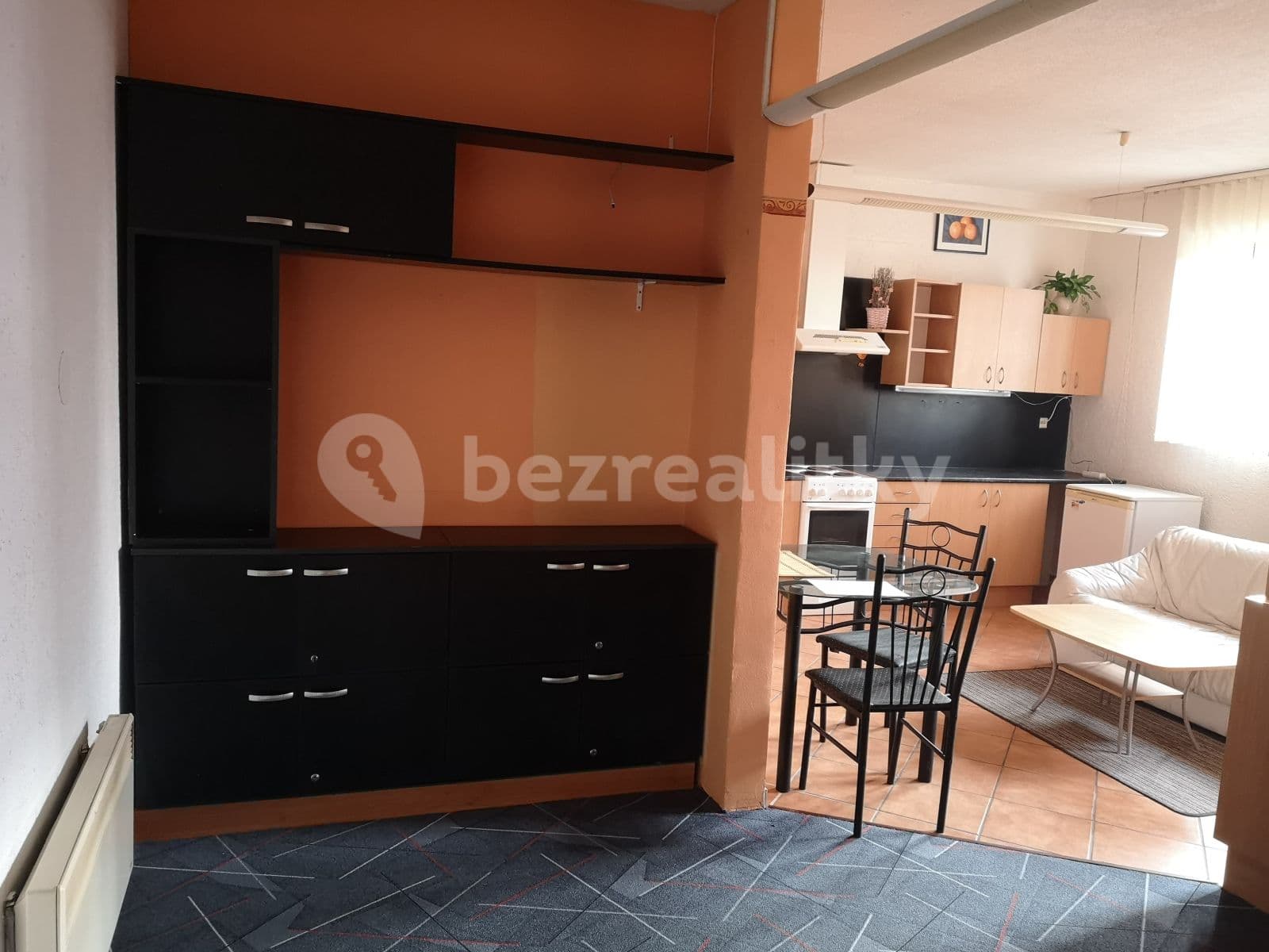 Studio flat to rent, 35 m², Samota, Olomouc, Olomoucký Region Studio flat to rent, 35 m², Samota, Olomouc, Olomoucký Region