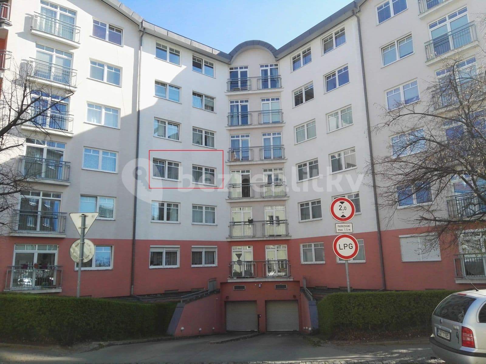 1 bedroom with open-plan kitchen flat to rent, 37 m², Přípotoční, Prague, Prague 1 bedroom with open-plan kitchen flat to rent, 37 m², Přípotoční, Prague, Prague