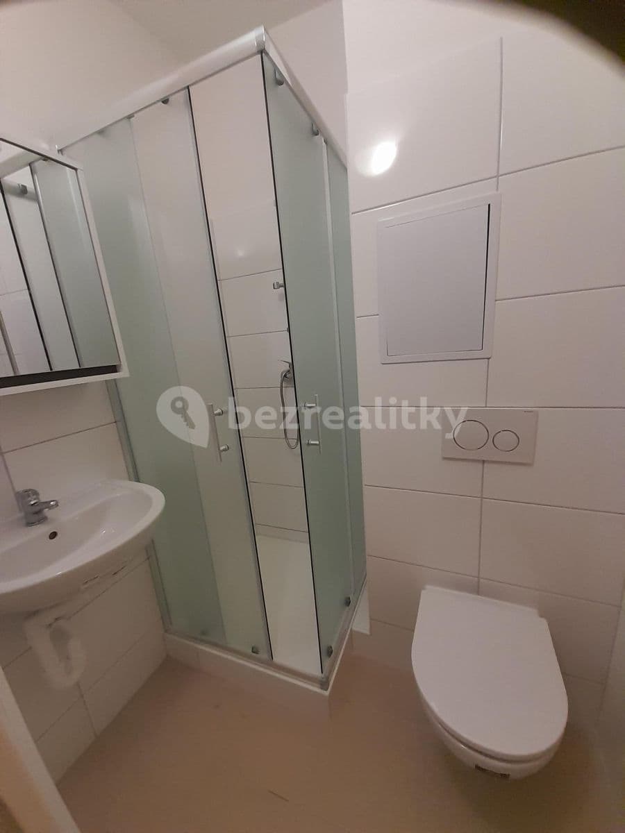 Studio flat to rent, 24 m², Halasovo náměstí, Brno, Jihomoravský Region Studio flat to rent, 24 m², Halasovo náměstí, Brno, Jihomoravský Region