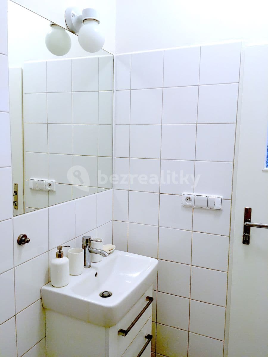 2 bedroom flat to rent, 66 m², Osvoboditelů, Zlín, Zlínský Region 2 bedroom flat to rent, 66 m², Osvoboditelů, Zlín, Zlínský Region