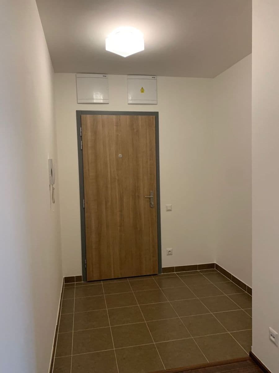 2 bedroom with open-plan kitchen flat to rent, 86 m², Olgy Havlové, Prague, Prague 2 bedroom with open-plan kitchen flat to rent, 86 m², Olgy Havlové, Prague, Prague