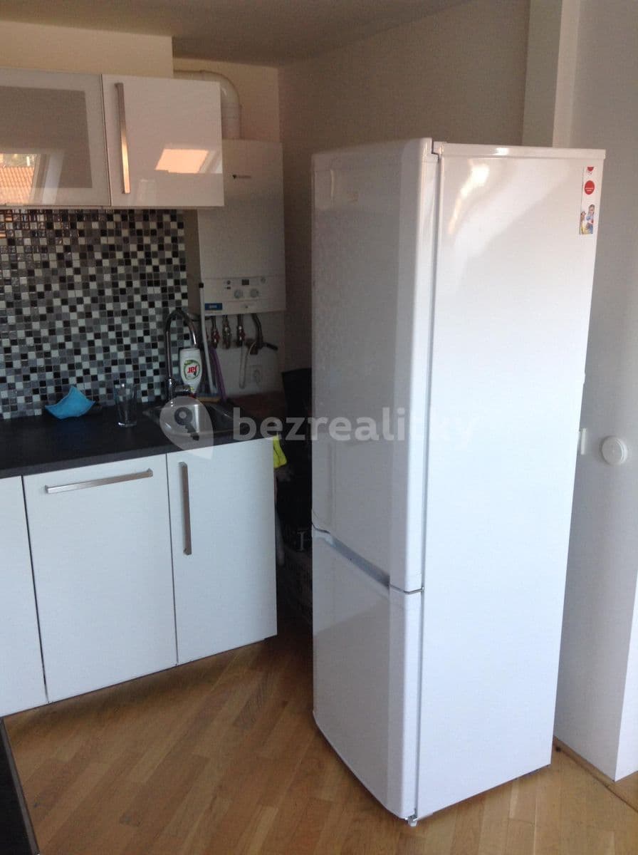1 bedroom with open-plan kitchen flat to rent, 72 m², Jaromírova, Prague, Prague 1 bedroom with open-plan kitchen flat to rent, 72 m², Jaromírova, Prague, Prague