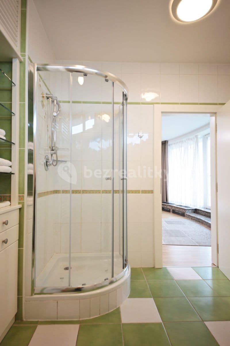 Studio flat to rent, 30 m², Konojedská, Prague, Prague Studio flat to rent, 30 m², Konojedská, Prague, Prague