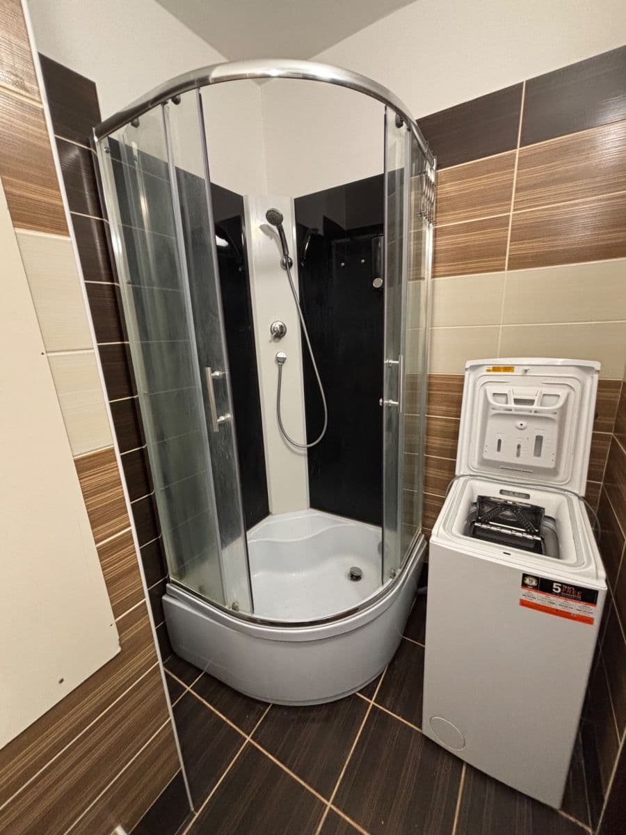 Studio flat to rent, 30 m², Kaplická, Prague, Prague Studio flat to rent, 30 m², Kaplická, Prague, Prague