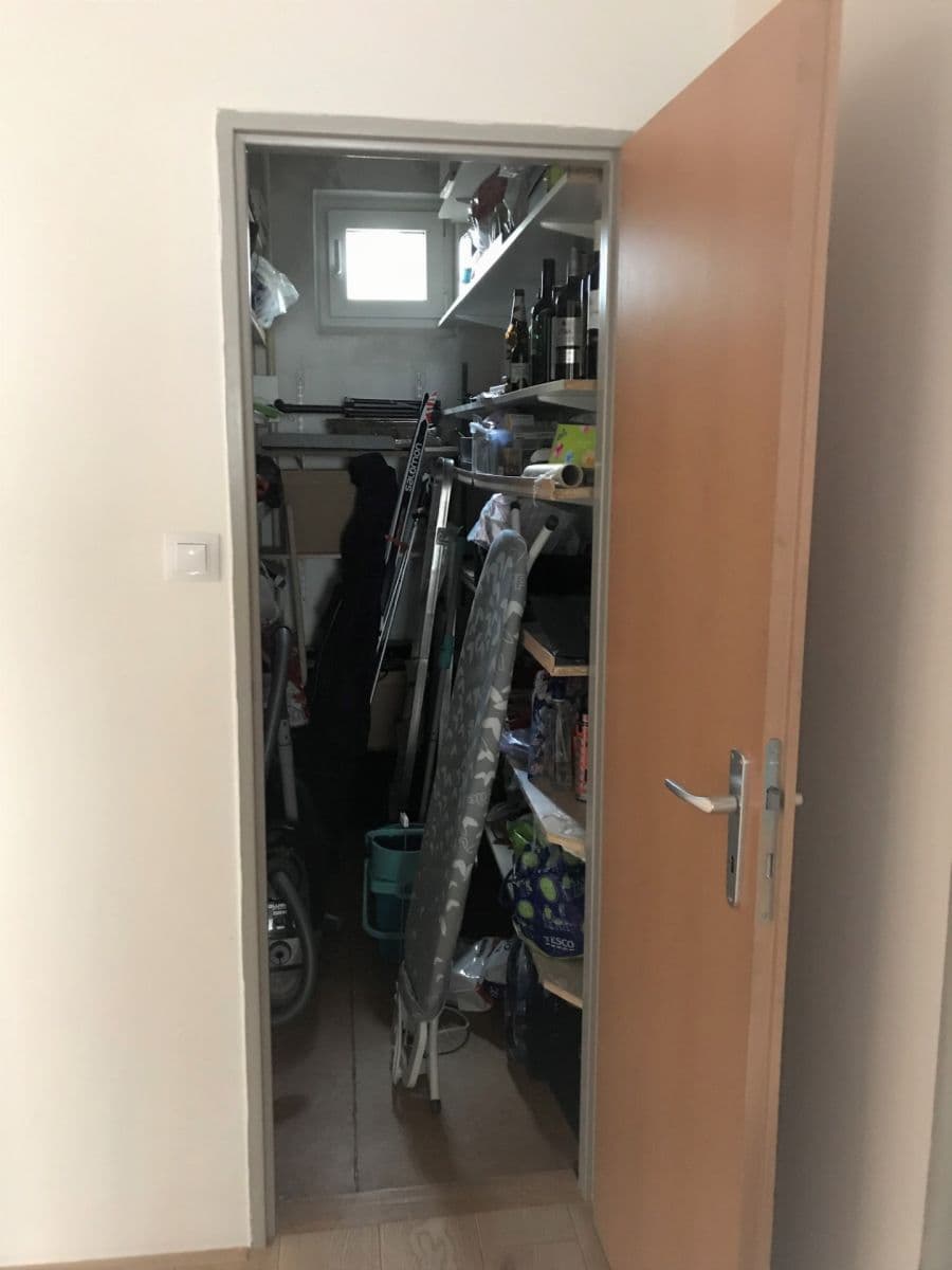 1 bedroom with open-plan kitchen flat to rent, 75 m², Pod Pramenem, Prague, Prague 1 bedroom with open-plan kitchen flat to rent, 75 m², Pod Pramenem, Prague, Prague