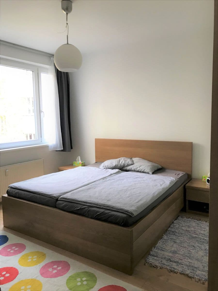 1 bedroom with open-plan kitchen flat to rent, 75 m², Pod Pramenem, Prague, Prague 1 bedroom with open-plan kitchen flat to rent, 75 m², Pod Pramenem, Prague, Prague