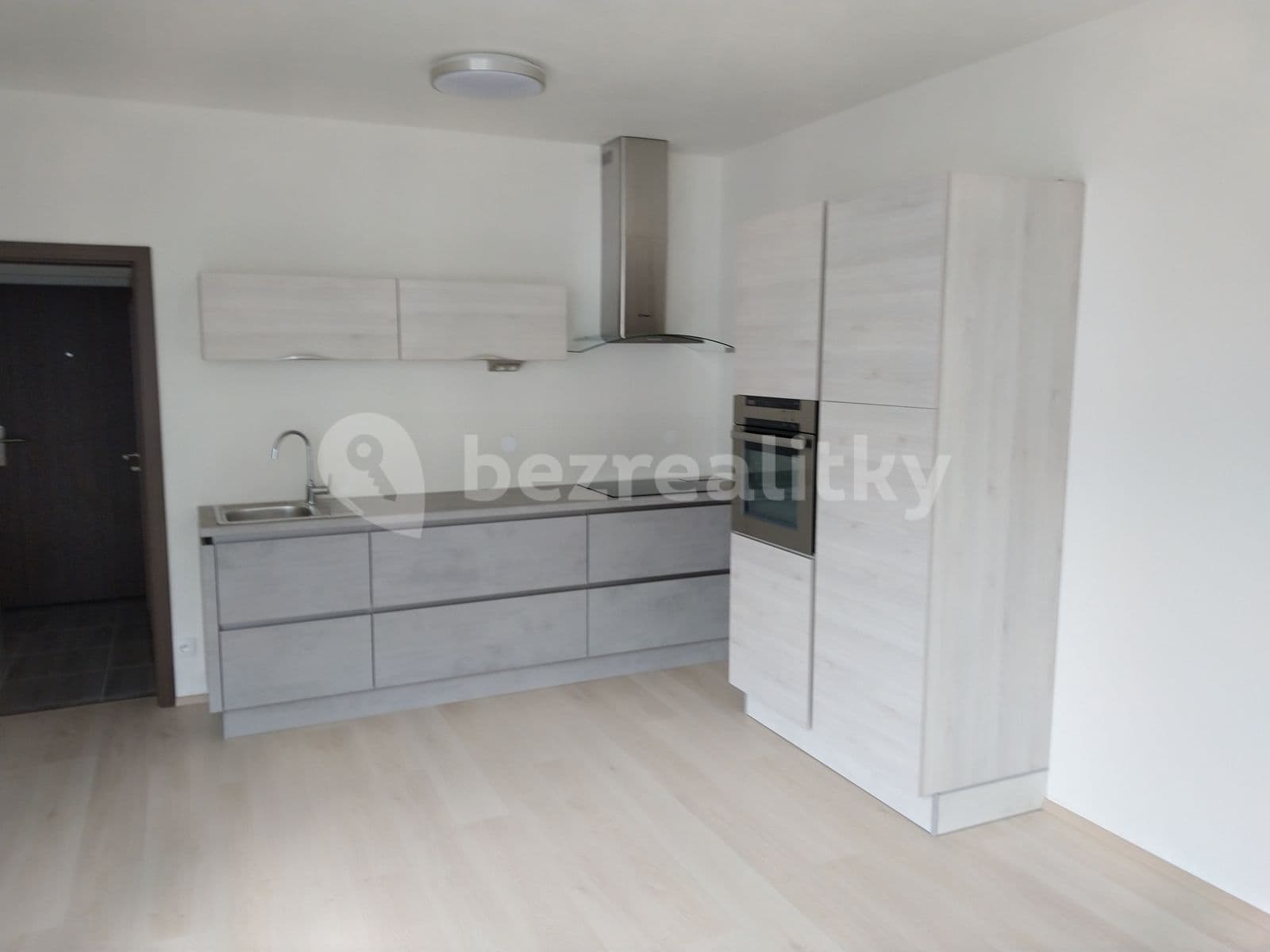 1 bedroom with open-plan kitchen flat to rent, 44 m², Vídeňská, Brno, Jihomoravský Region 1 bedroom with open-plan kitchen flat to rent, 44 m², Vídeňská, Brno, Jihomoravský Region