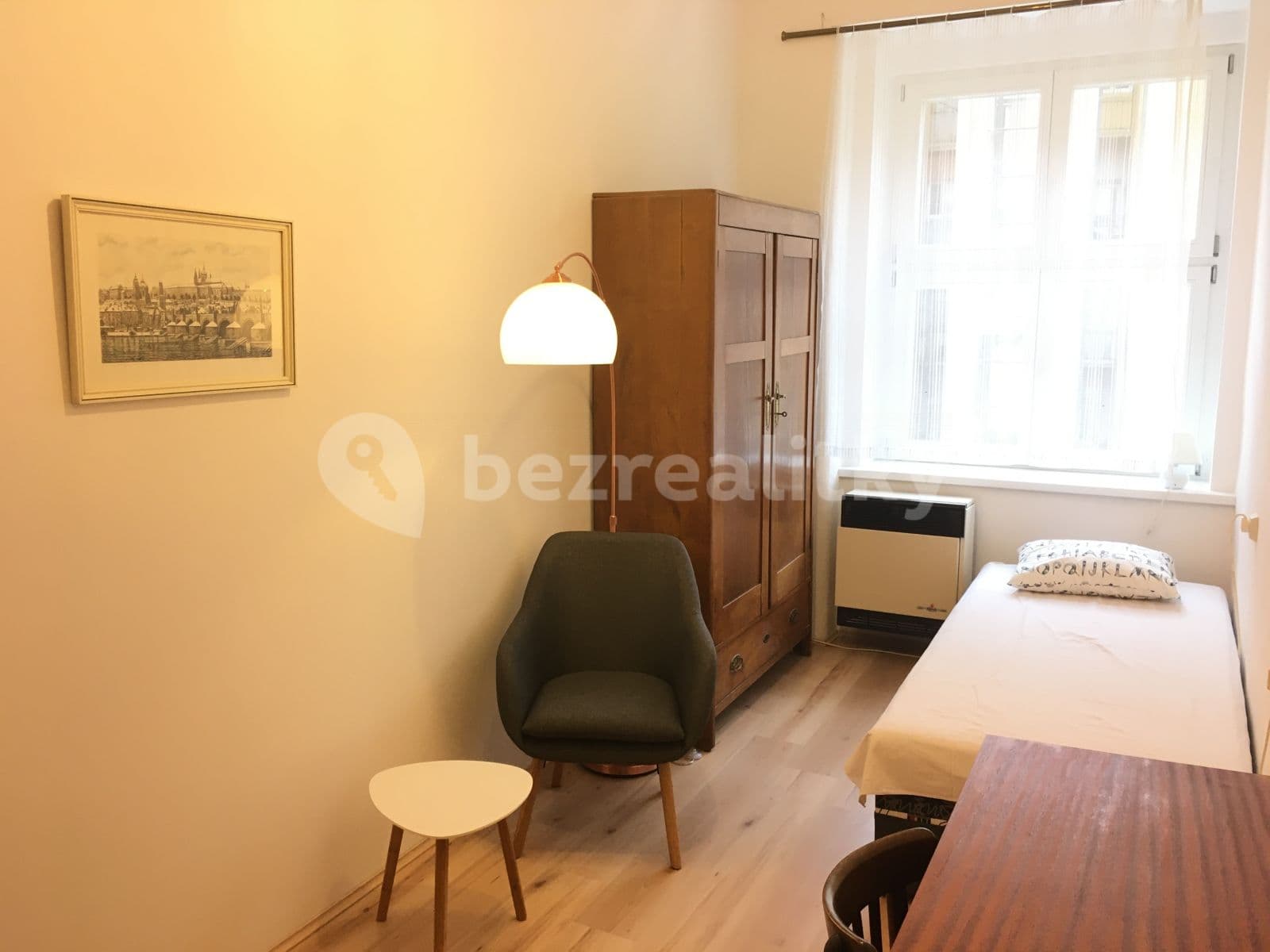5 bedroom flat to rent, 12 m², Schnirchova, Prague, Prague 5 bedroom flat to rent, 12 m², Schnirchova, Prague, Prague