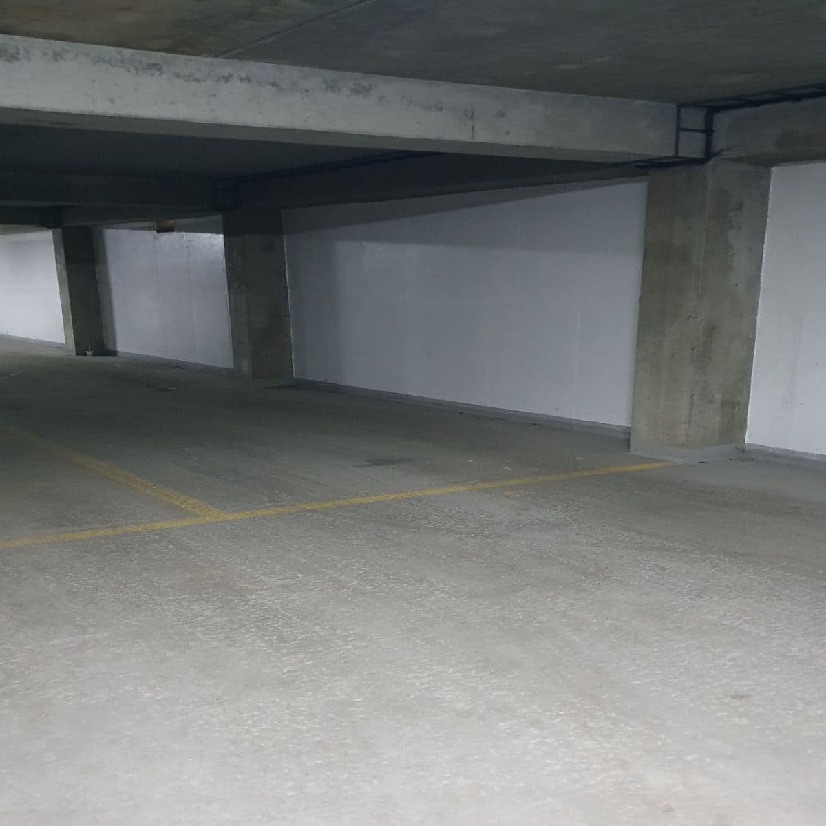 garage to rent, 20 m², K Horoměřicům, Prague, Prague garage to rent, 20 m², K Horoměřicům, Prague, Prague