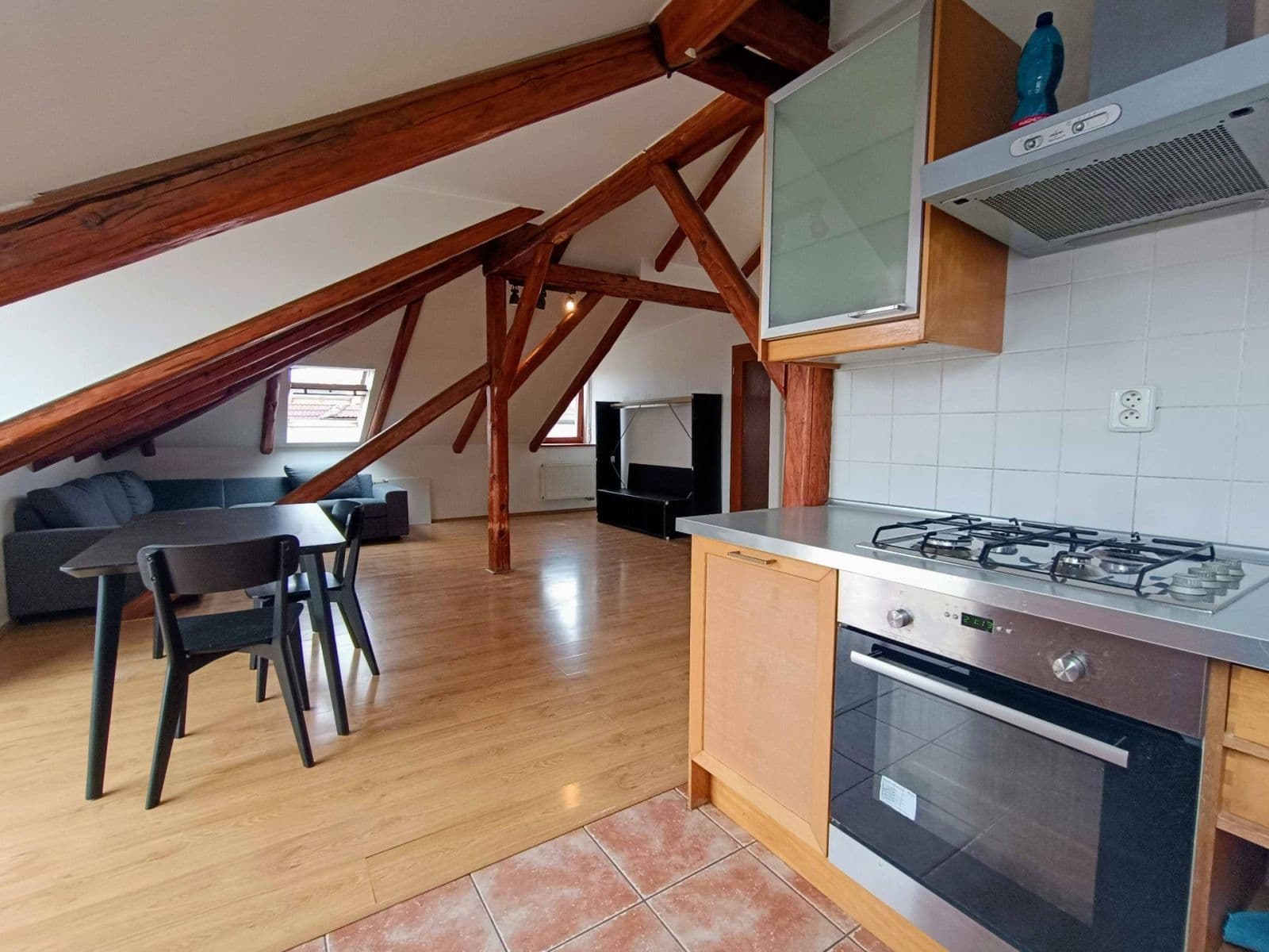 2 bedroom with open-plan kitchen flat to rent, 90 m², Klapkova, Prague, Prague 2 bedroom with open-plan kitchen flat to rent, 90 m², Klapkova, Prague, Prague