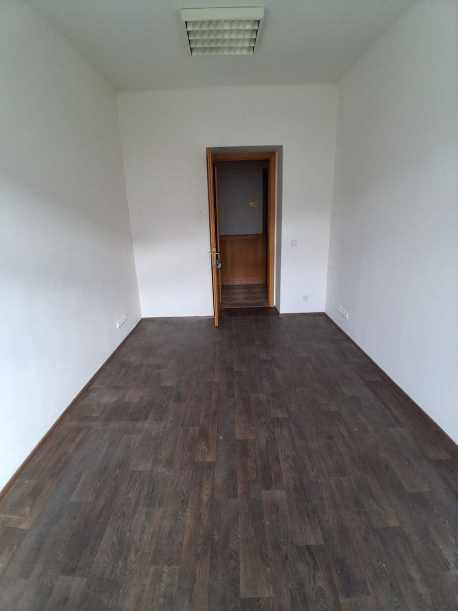 office to rent, 15 m², Jeseniova, Prague, Prague office to rent, 15 m², Jeseniova, Prague, Prague