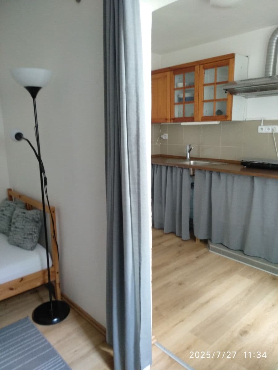 1 bedroom flat to rent, 27 m², K Čestlicům, Prague, Prague 1 bedroom flat to rent, 27 m², K Čestlicům, Prague, Prague