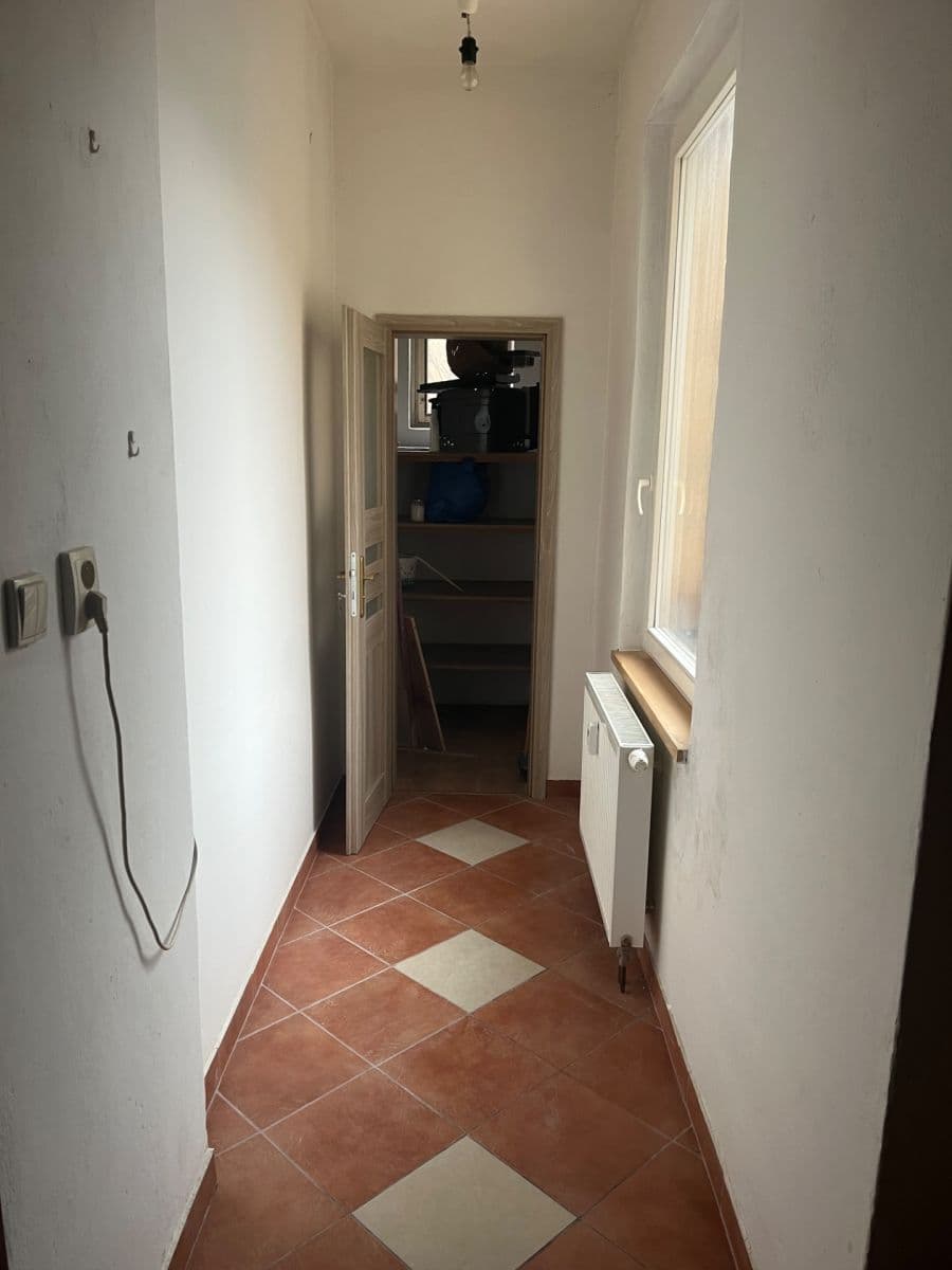 2 bedroom with open-plan kitchen flat to rent, 72 m², Havanská, Prague, Prague 2 bedroom with open-plan kitchen flat to rent, 72 m², Havanská, Prague, Prague