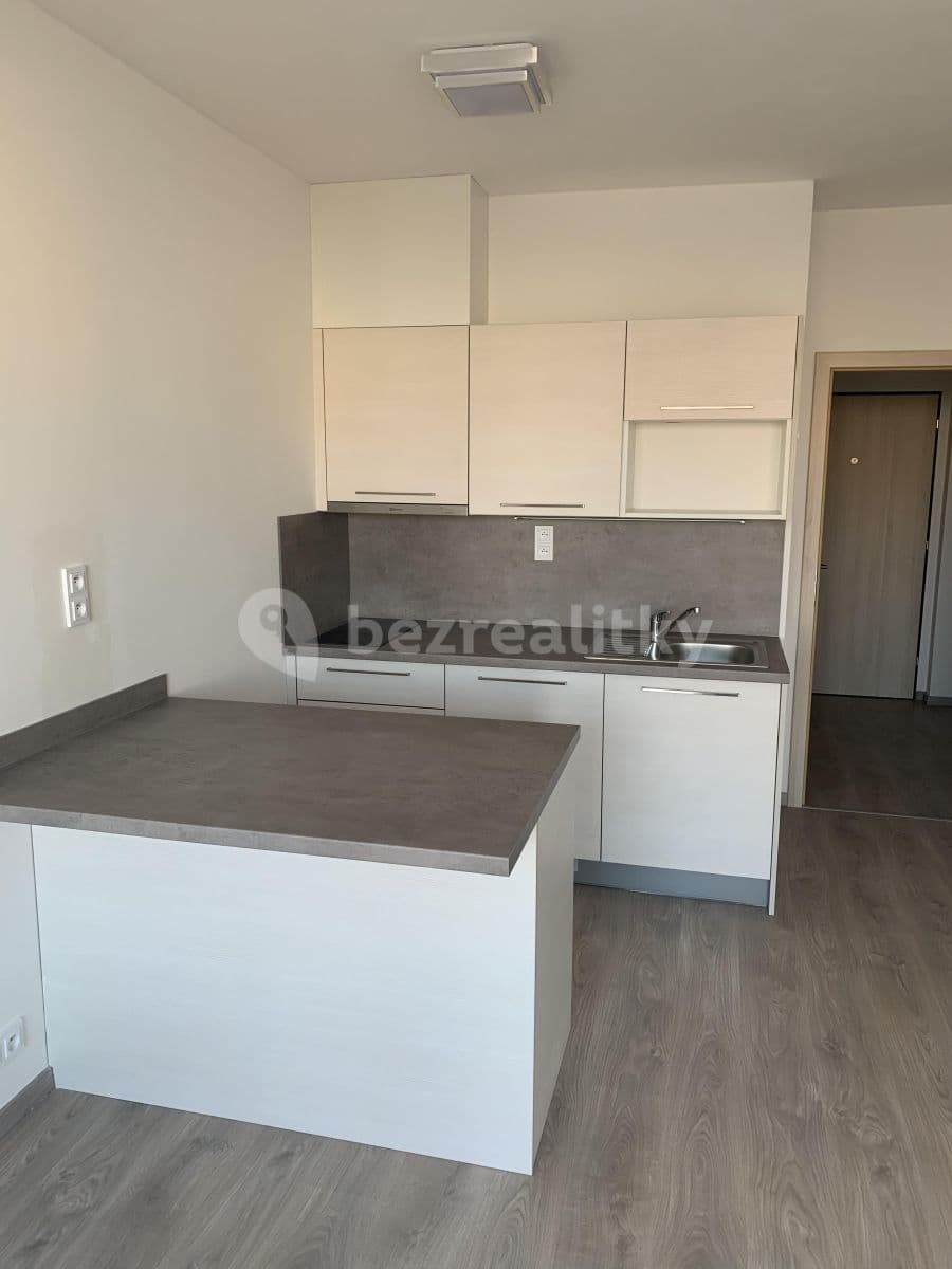 Studio flat to rent, 27 m², Holýšovská, Prague, Prague Studio flat to rent, 27 m², Holýšovská, Prague, Prague