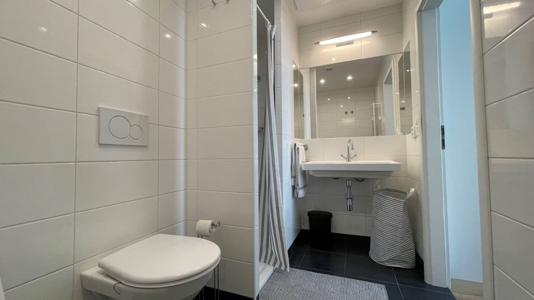 1 bedroom with open-plan kitchen flat to rent, 42 m², Sarajevská, Prague, Prague 1 bedroom with open-plan kitchen flat to rent, 42 m², Sarajevská, Prague, Prague