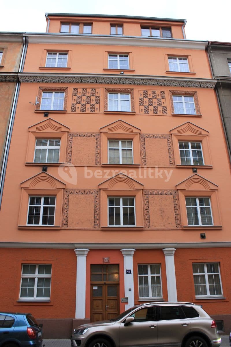 1 bedroom with open-plan kitchen flat to rent, 48 m², V Háji, Prague, Prague 1 bedroom with open-plan kitchen flat to rent, 48 m², V Háji, Prague, Prague