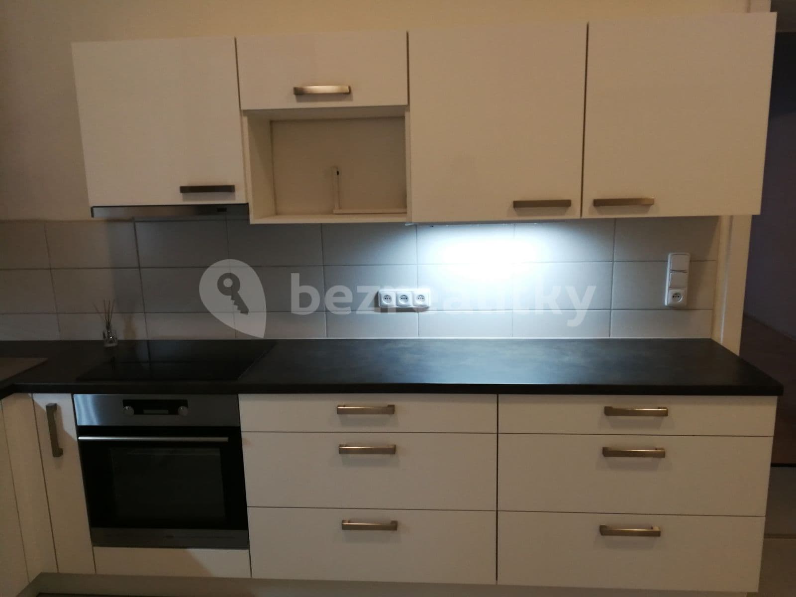 4 bedroom flat to rent, 155 m², třída Svobody, Olomouc, Olomoucký Region 4 bedroom flat to rent, 155 m², třída Svobody, Olomouc, Olomoucký Region