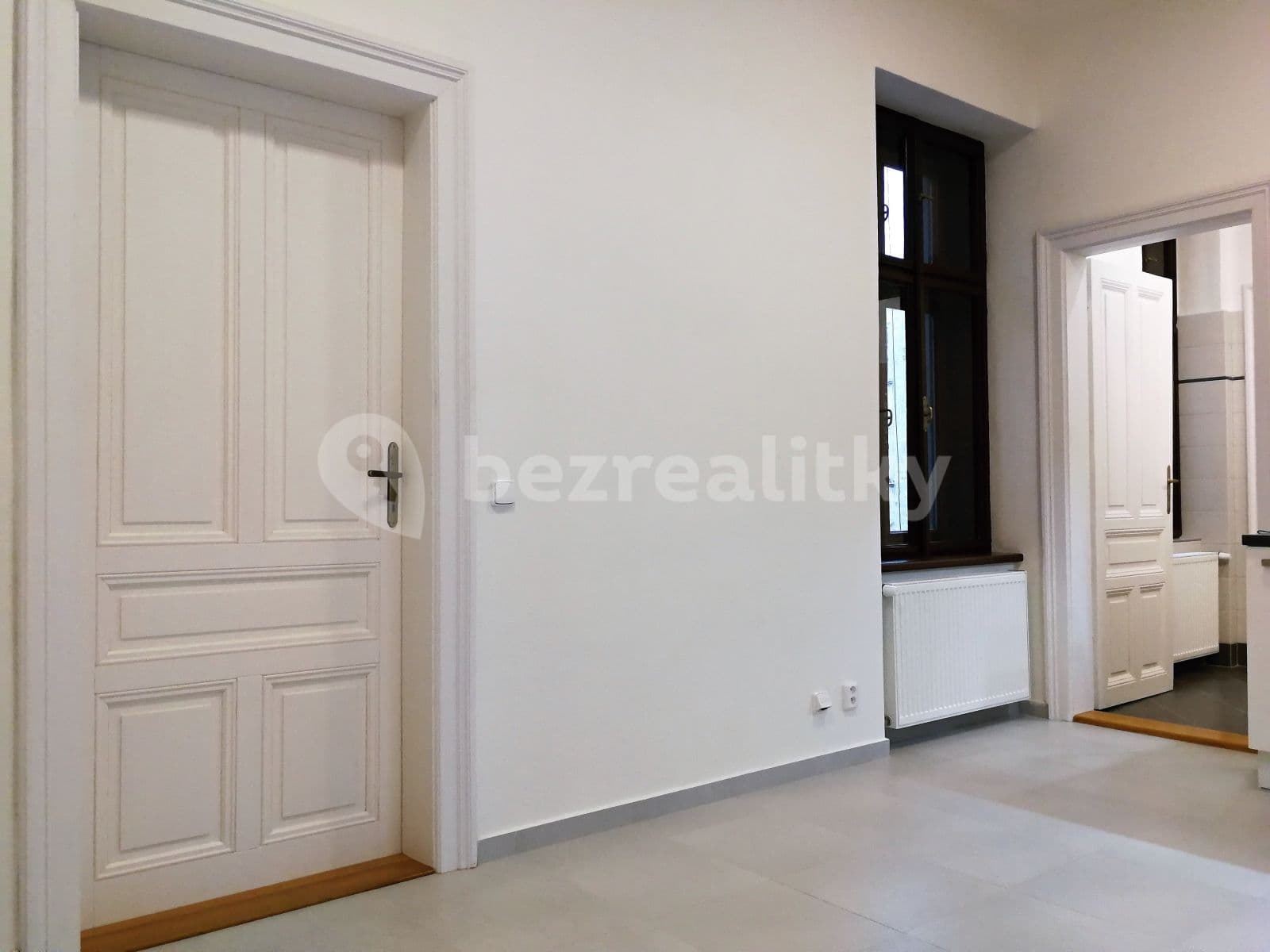 4 bedroom flat to rent, 155 m², třída Svobody, Olomouc, Olomoucký Region 4 bedroom flat to rent, 155 m², třída Svobody, Olomouc, Olomoucký Region