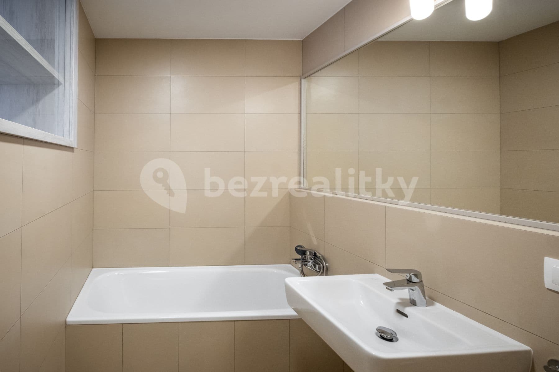 1 bedroom with open-plan kitchen flat to rent, 38 m², Na Strži, Prague, Prague 1 bedroom with open-plan kitchen flat to rent, 38 m², Na Strži, Prague, Prague