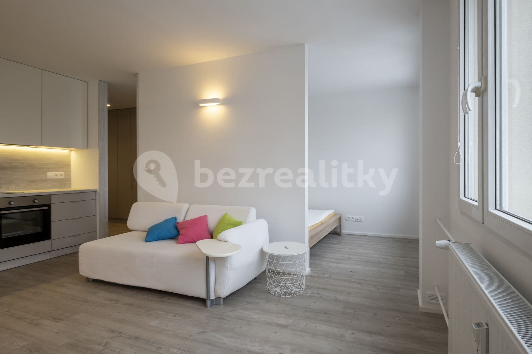 1 bedroom with open-plan kitchen flat to rent, 38 m², Na Strži, Prague, Prague 1 bedroom with open-plan kitchen flat to rent, 38 m², Na Strži, Prague, Prague
