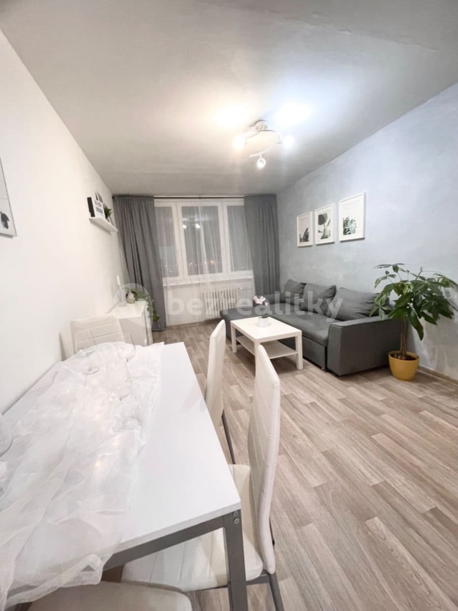 1 bedroom with open-plan kitchen flat to rent, 43 m², Ohradní, Prague, Prague 1 bedroom with open-plan kitchen flat to rent, 43 m², Ohradní, Prague, Prague