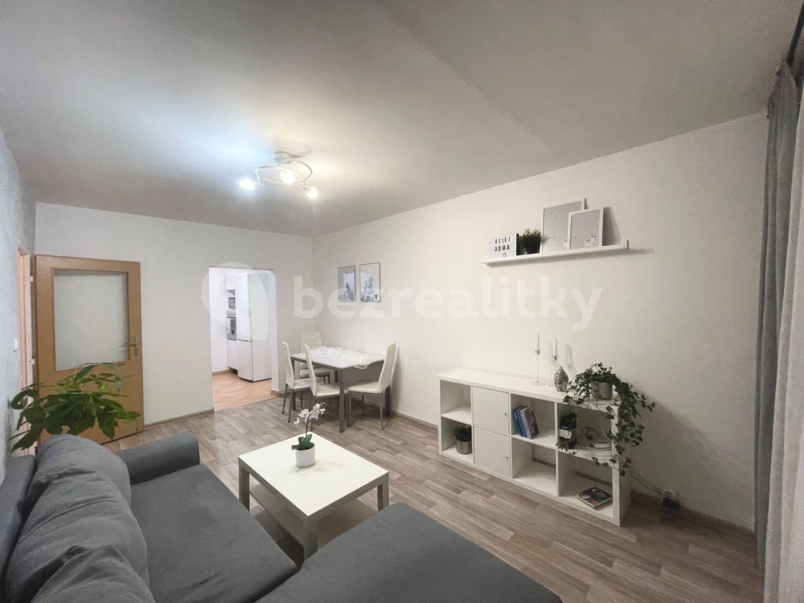 1 bedroom with open-plan kitchen flat to rent, 43 m², Ohradní, Prague, Prague 1 bedroom with open-plan kitchen flat to rent, 43 m², Ohradní, Prague, Prague