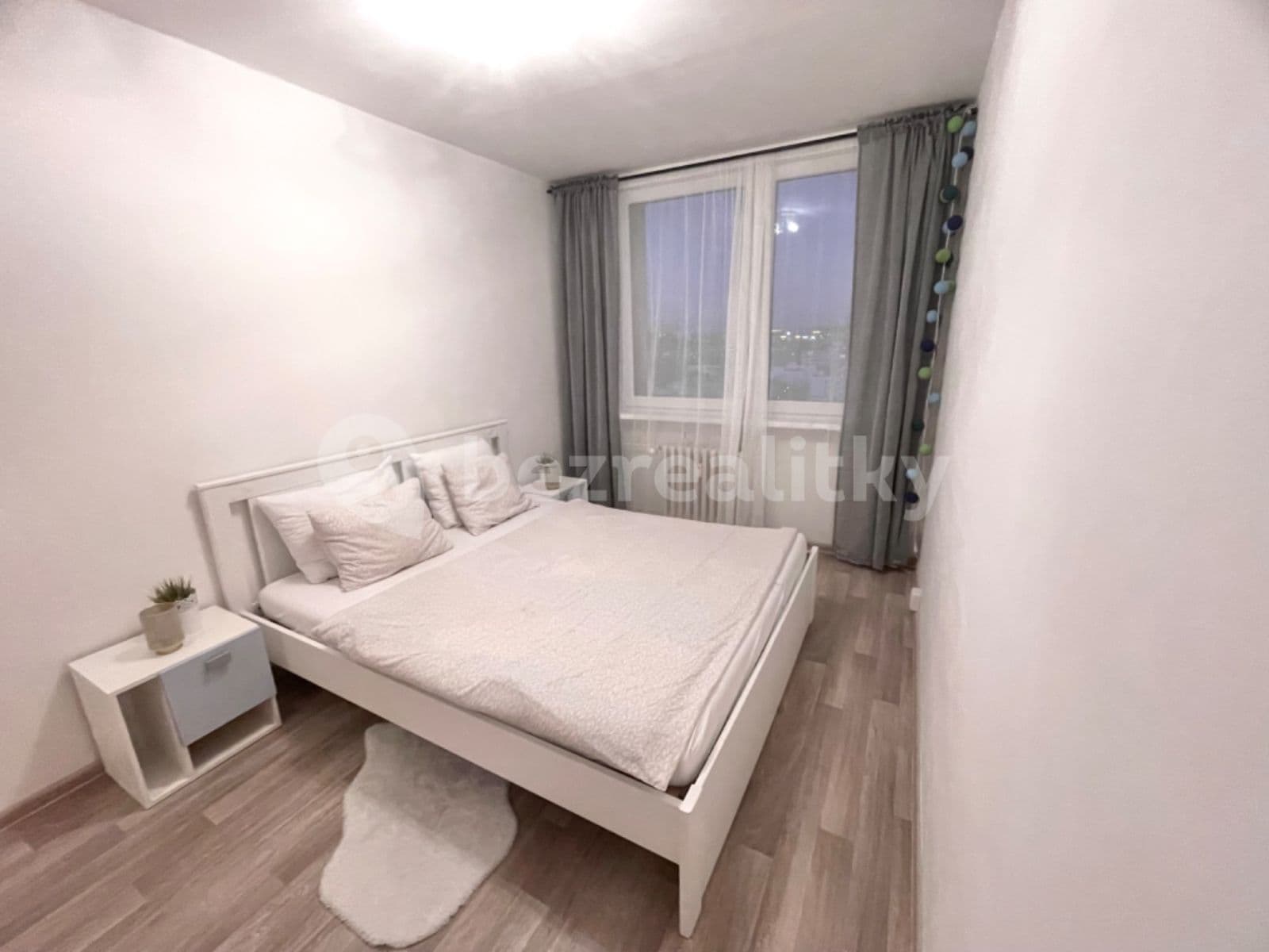 1 bedroom with open-plan kitchen flat to rent, 43 m², Ohradní, Prague, Prague 1 bedroom with open-plan kitchen flat to rent, 43 m², Ohradní, Prague, Prague