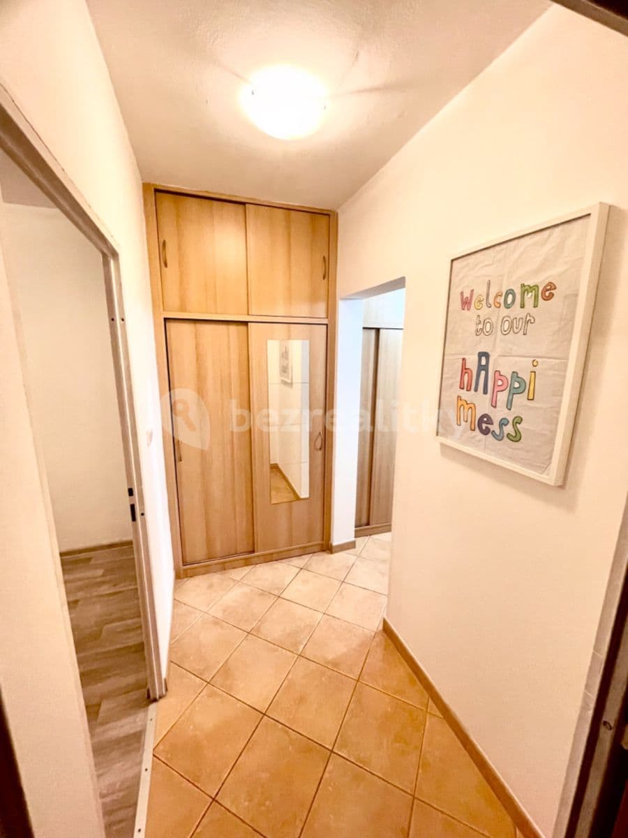 1 bedroom with open-plan kitchen flat to rent, 43 m², Ohradní, Prague, Prague 1 bedroom with open-plan kitchen flat to rent, 43 m², Ohradní, Prague, Prague