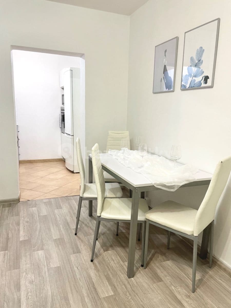 1 bedroom with open-plan kitchen flat to rent, 43 m², Ohradní, Prague, Prague 1 bedroom with open-plan kitchen flat to rent, 43 m², Ohradní, Prague, Prague