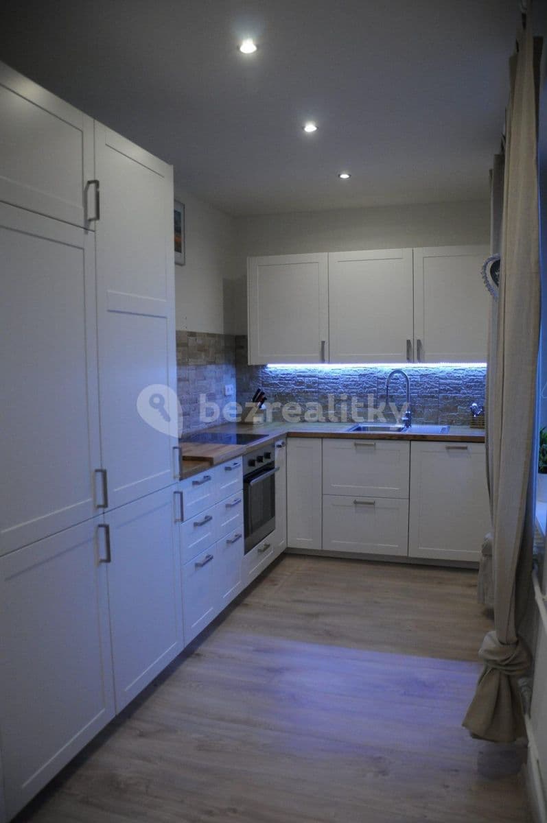 1 bedroom with open-plan kitchen flat to rent, 54 m², Generála Sochora, Ostrava, Moravskoslezský Region 1 bedroom with open-plan kitchen flat to rent, 54 m², Generála Sochora, Ostrava, Moravskoslezský Region
