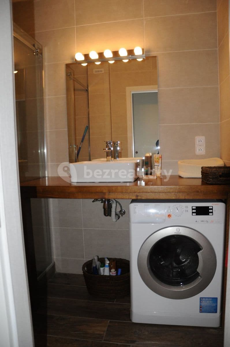 1 bedroom with open-plan kitchen flat to rent, 54 m², Generála Sochora, Ostrava, Moravskoslezský Region 1 bedroom with open-plan kitchen flat to rent, 54 m², Generála Sochora, Ostrava, Moravskoslezský Region