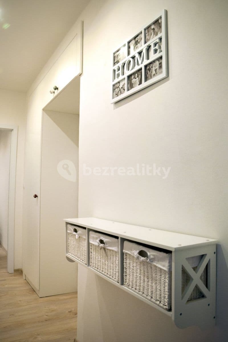 1 bedroom with open-plan kitchen flat to rent, 54 m², Generála Sochora, Ostrava, Moravskoslezský Region 1 bedroom with open-plan kitchen flat to rent, 54 m², Generála Sochora, Ostrava, Moravskoslezský Region