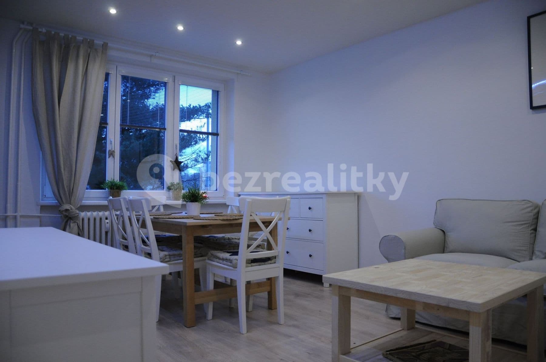 1 bedroom with open-plan kitchen flat to rent, 54 m², Generála Sochora, Ostrava, Moravskoslezský Region 1 bedroom with open-plan kitchen flat to rent, 54 m², Generála Sochora, Ostrava, Moravskoslezský Region