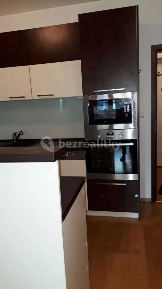 2 bedroom with open-plan kitchen flat to rent, 72 m², Prague, Prague 2 bedroom with open-plan kitchen flat to rent, 72 m², Prague, Prague