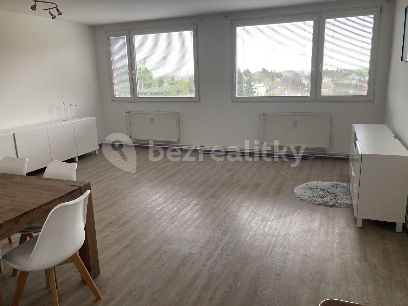 2 bedroom with open-plan kitchen flat to rent, 83 m², 5. května, Měšice, Středočeský Region