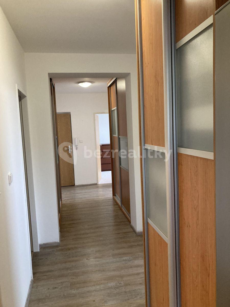 2 bedroom with open-plan kitchen flat to rent, 83 m², 5. května, Měšice, Středočeský Region