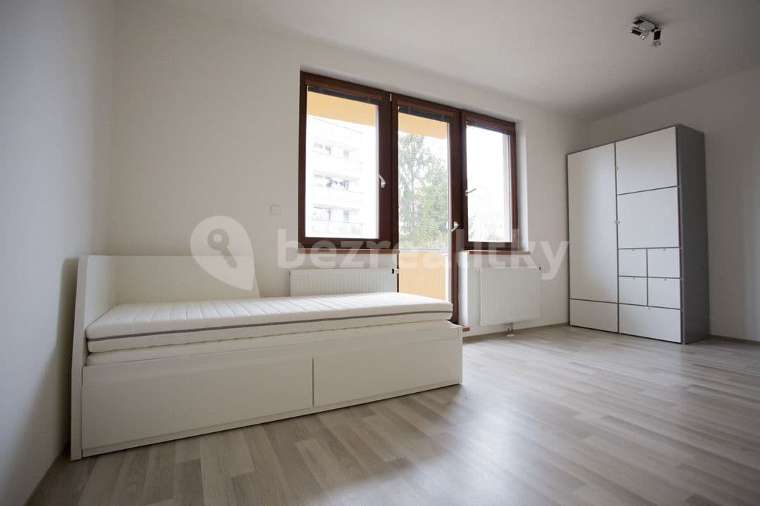 Studio flat to rent, 35 m², Štúrova, Prague, Prague Studio flat to rent, 35 m², Štúrova, Prague, Prague