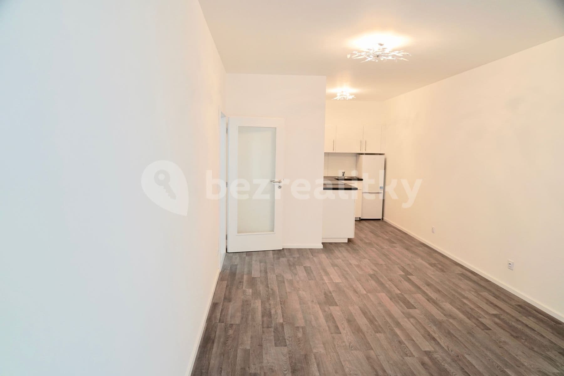 1 bedroom with open-plan kitchen flat to rent, 62 m², Zvěřinova, Prague, Prague 1 bedroom with open-plan kitchen flat to rent, 62 m², Zvěřinova, Prague, Prague