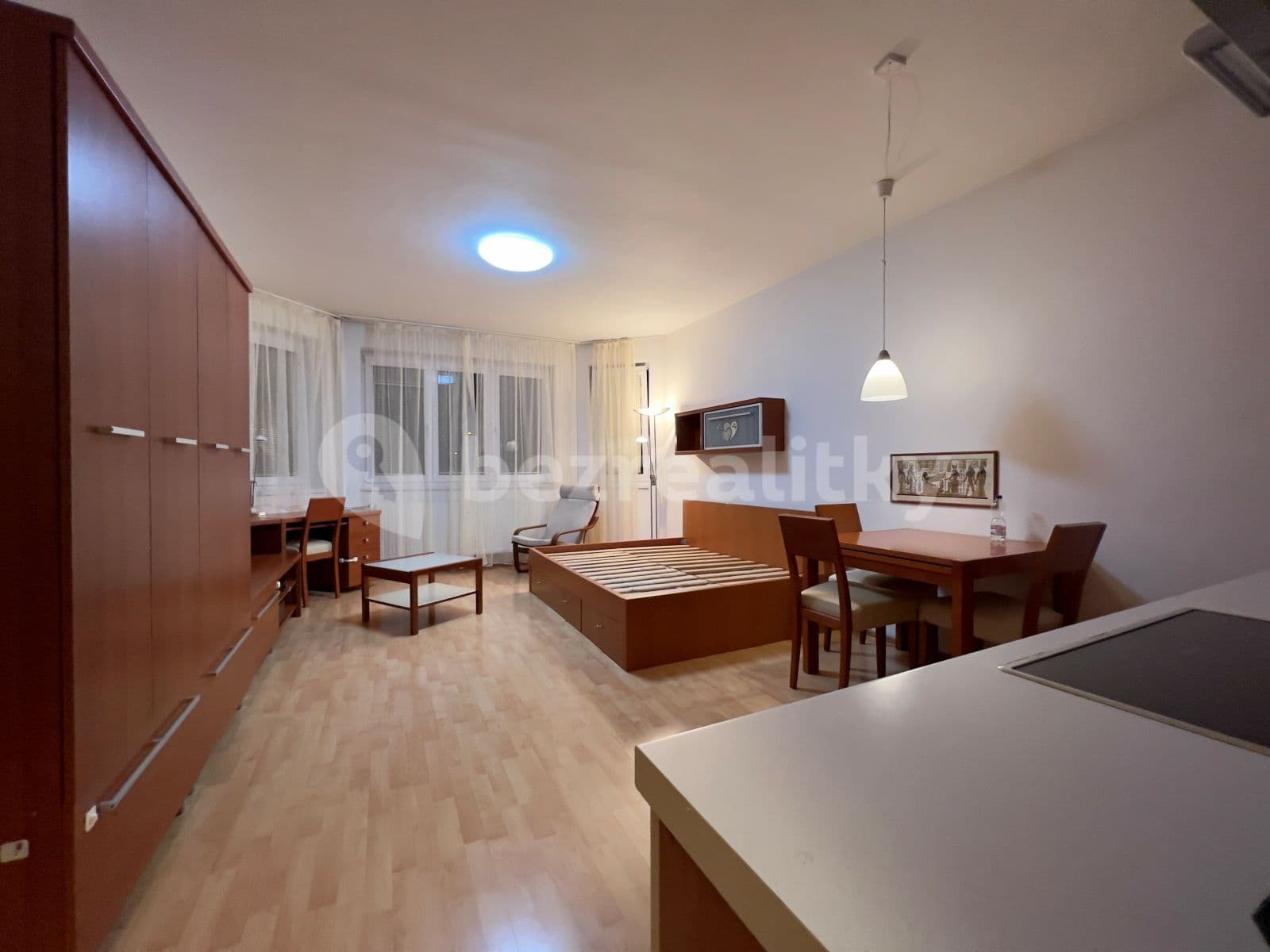 Studio flat to rent, 37 m², Stará náves, Prague, Prague Studio flat to rent, 37 m², Stará náves, Prague, Prague