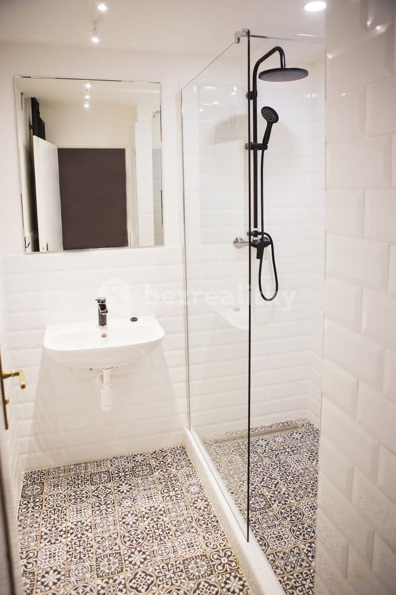 2 bedroom flat to rent, 72 m², Vinohradská, Prague, Prague 2 bedroom flat to rent, 72 m², Vinohradská, Prague, Prague