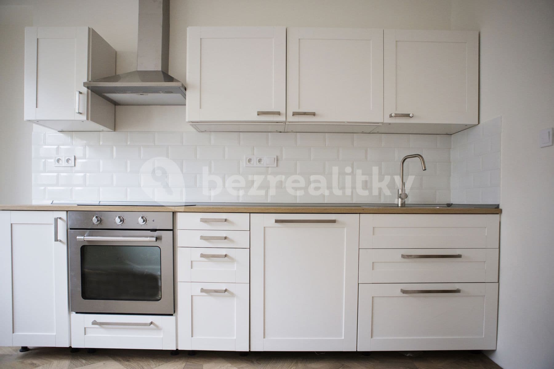 2 bedroom flat to rent, 72 m², Vinohradská, Prague, Prague 2 bedroom flat to rent, 72 m², Vinohradská, Prague, Prague