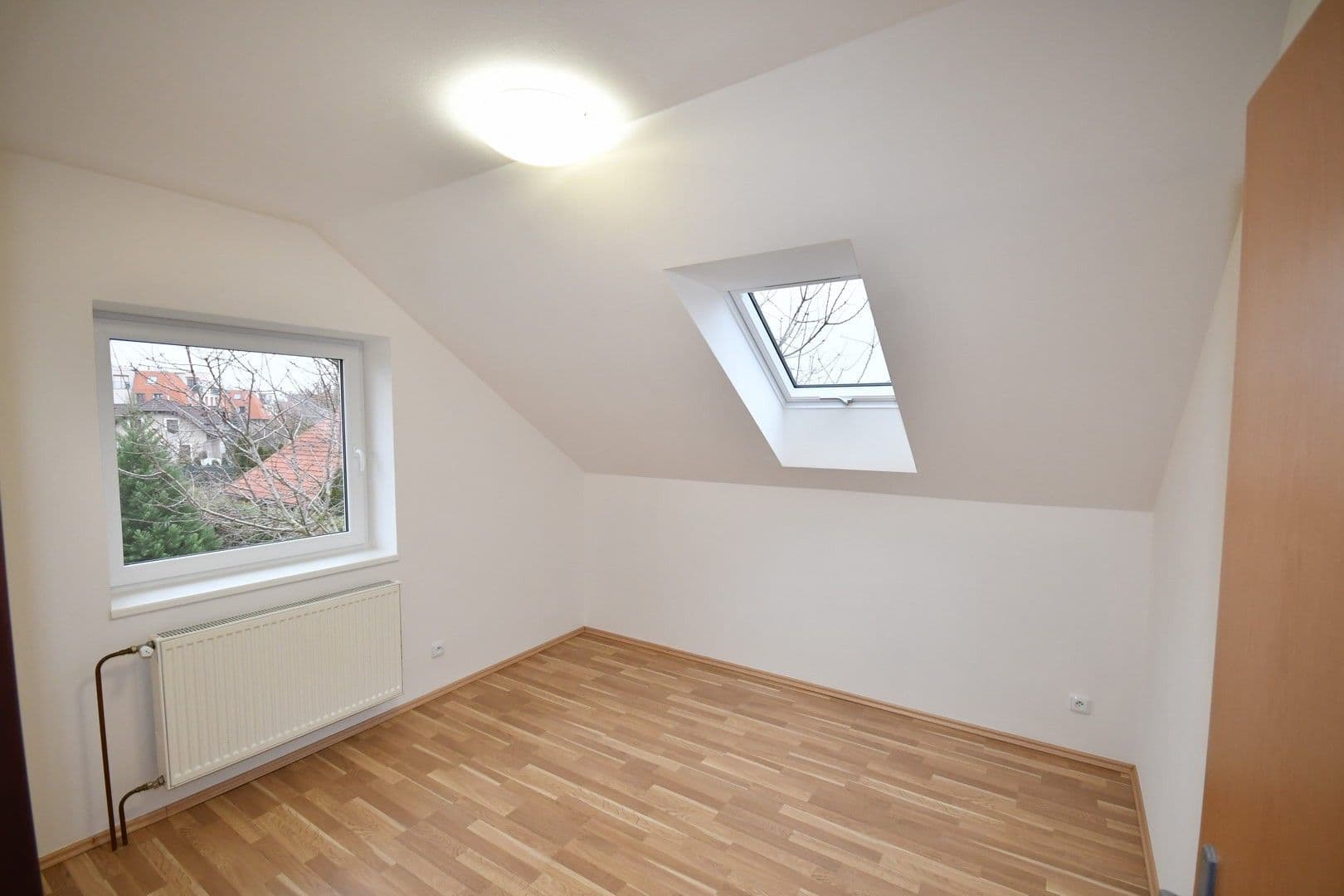 house to rent, 200 m², Seifertova, Velké Přílepy, Středočeský Region house to rent, 200 m², Seifertova, Velké Přílepy, Středočeský Region